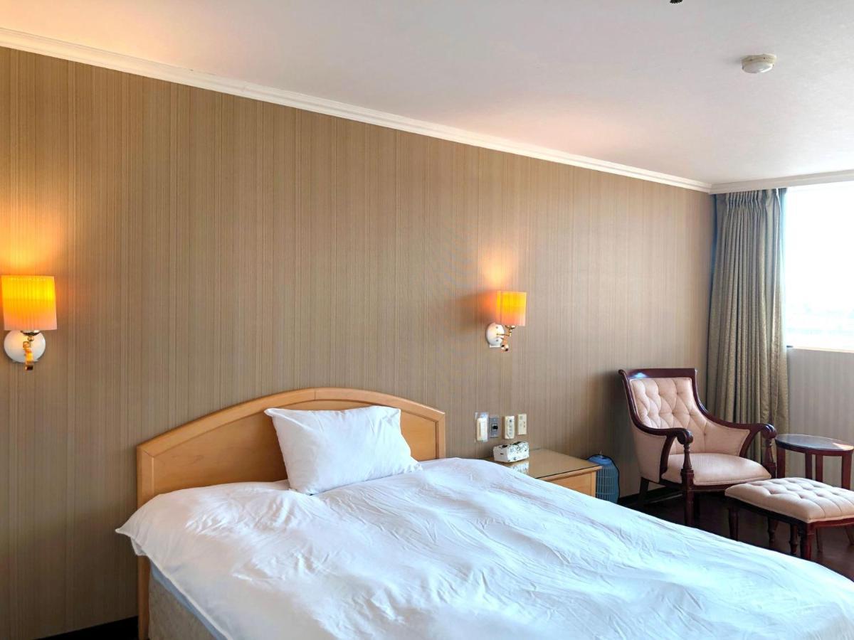 Hermes Hotel Сіньчжу Екстер'єр фото